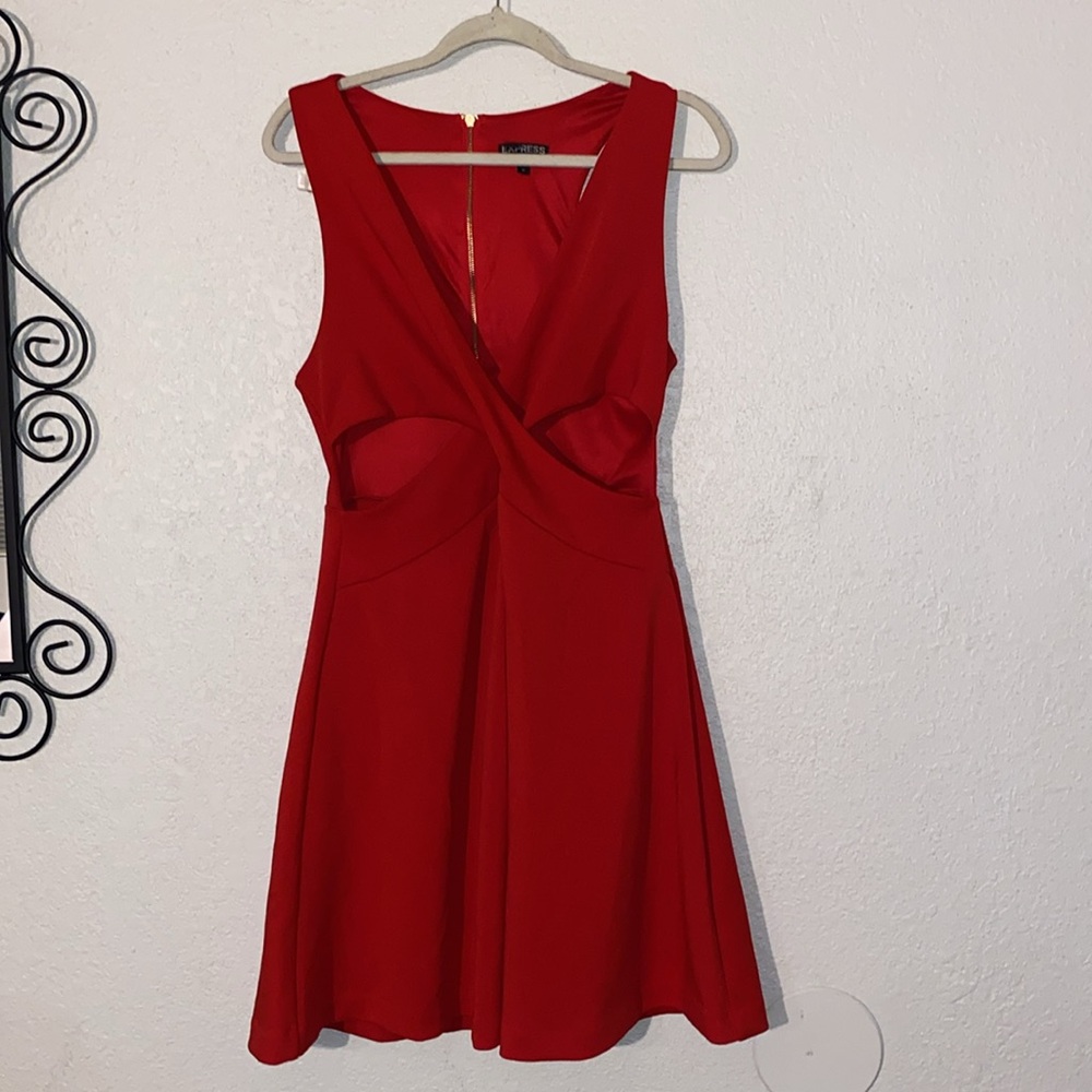 [Express] Red Cut-Out Fit And Flare Dress - Picture 3 of 10
